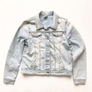 Zara girls light wash denim jacket EUC 13/14Y